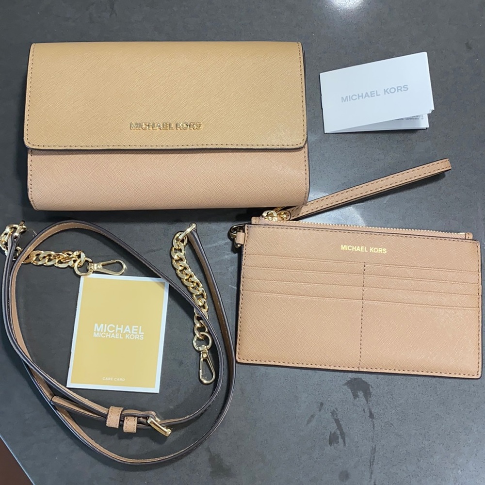 Michael Kors Crossbody bag and wallet
